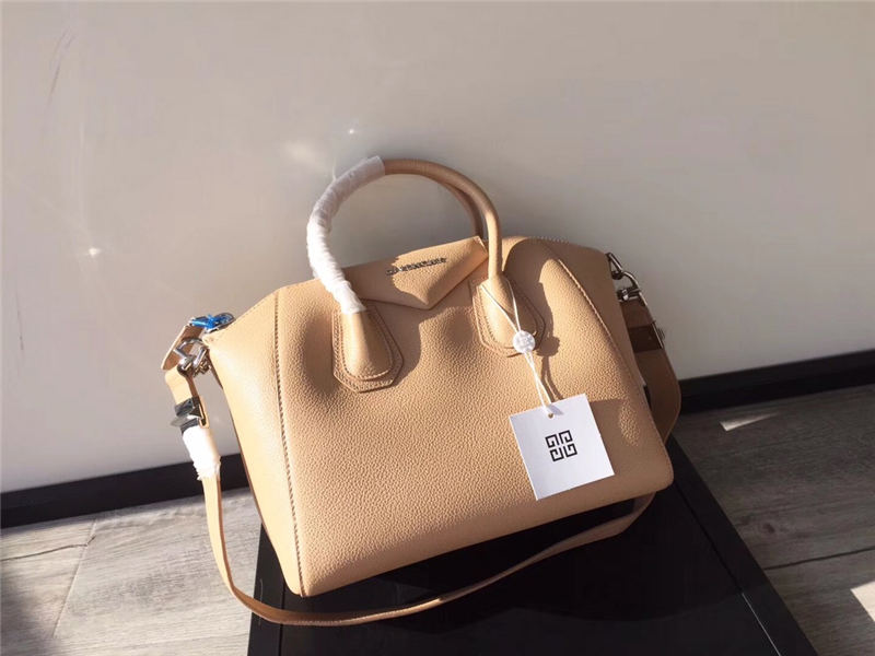 Givenchy MEDIUM ANTIGONA BAGE IN GRAINED LEATHER Beige High