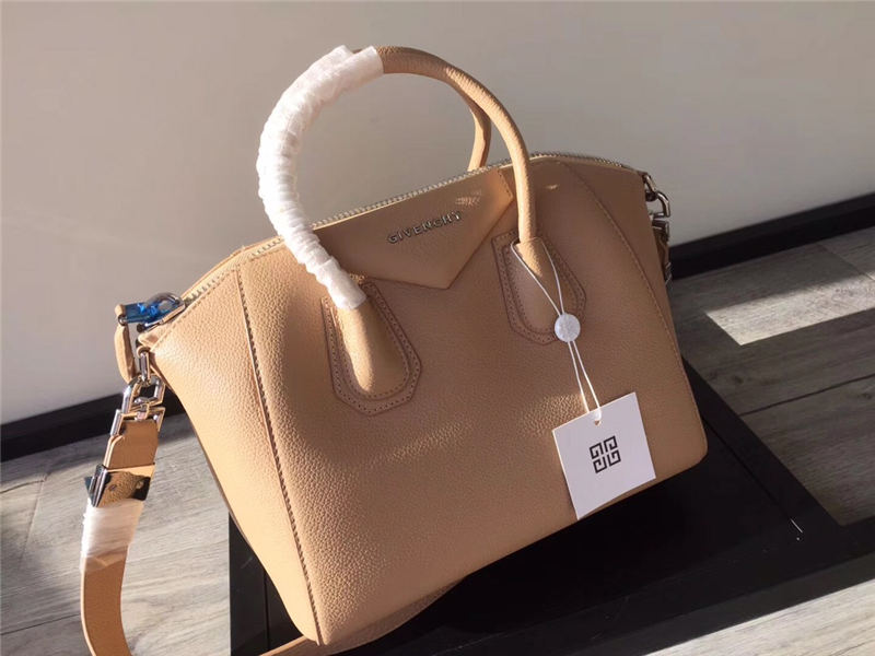 Givenchy MEDIUM ANTIGONA BAGE IN GRAINED LEATHER Beige High