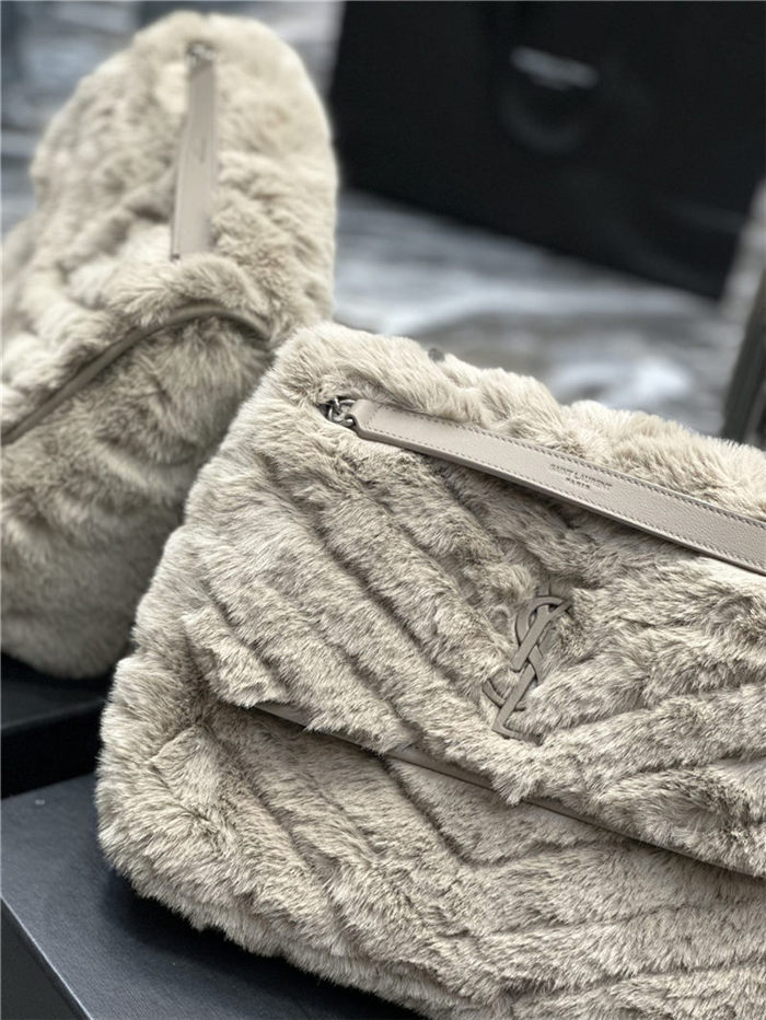 NIKI MEDIUM CHAIN BAG IN SHEARLING High