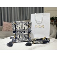 Dior SMALL D-BUBBLE BUCKET BAG Rêve d'Infini Embroidery Blue High