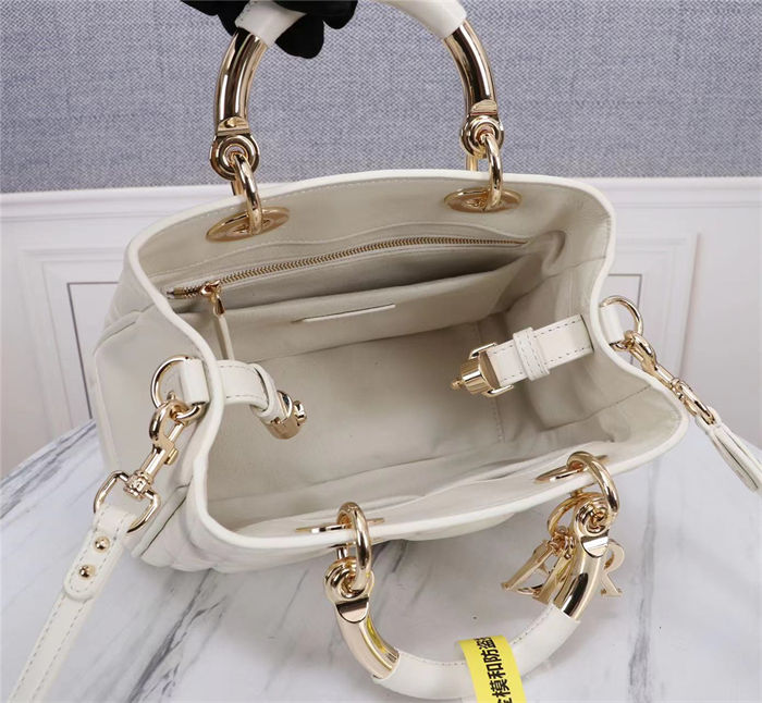 LADY 95.22 SMALL BAG Cannage Calfskin White High