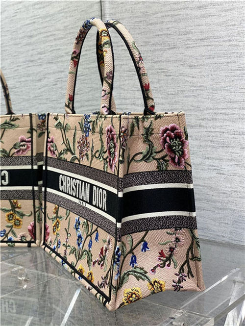 MEDIUM Dior BOOK TOTE Dior Petites Fleurs Embroidery Natural High