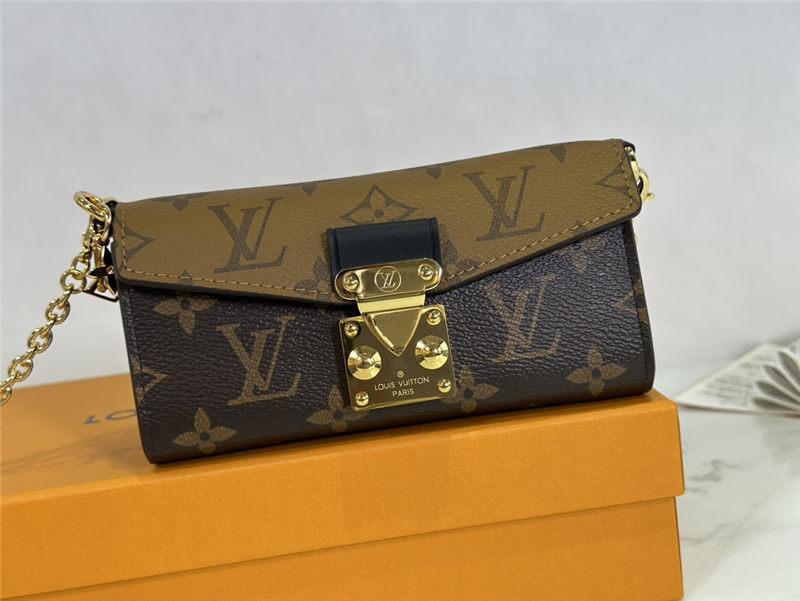 Louis Vuitton Bitsy Pouch Monogram Reverse canvas M00992 High