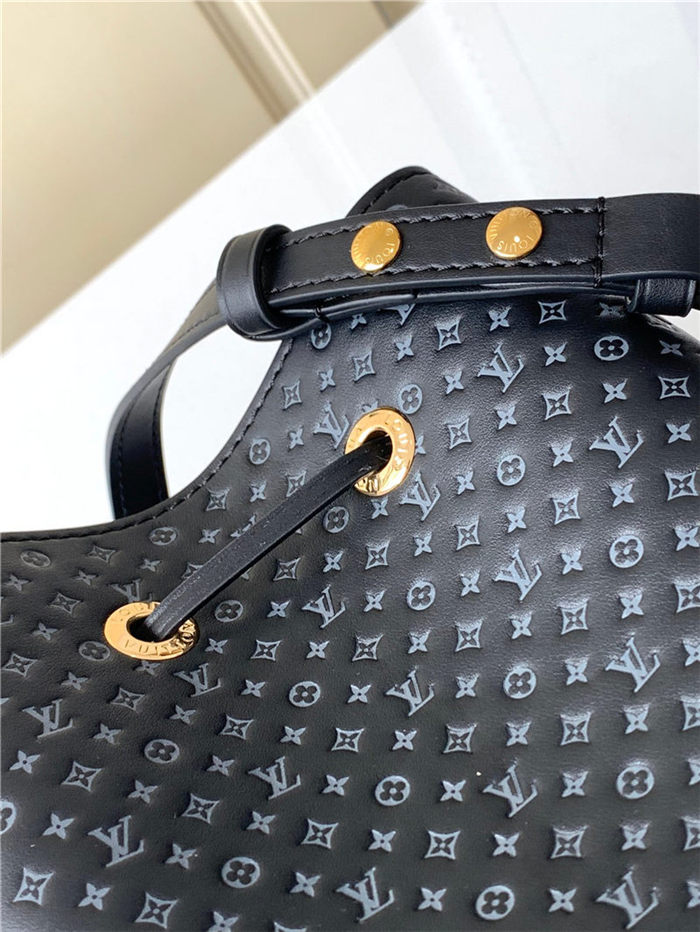 Louis Vuitton Néonoé BB Calfskin M22598 Black High