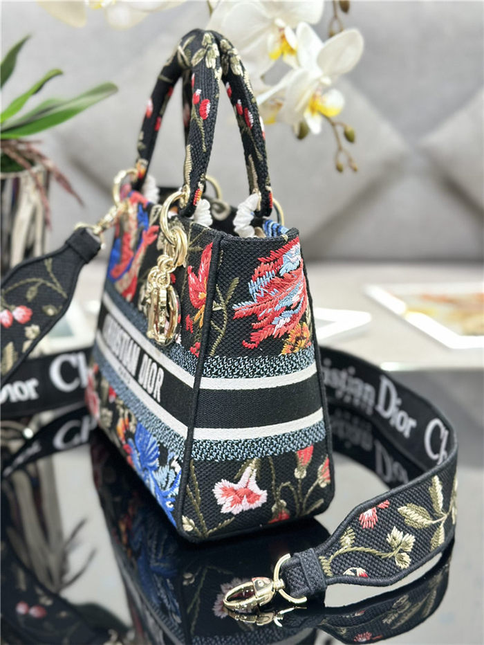 MEDIUM LADY D-LITE BAG Dior Birds Embroidery Black High