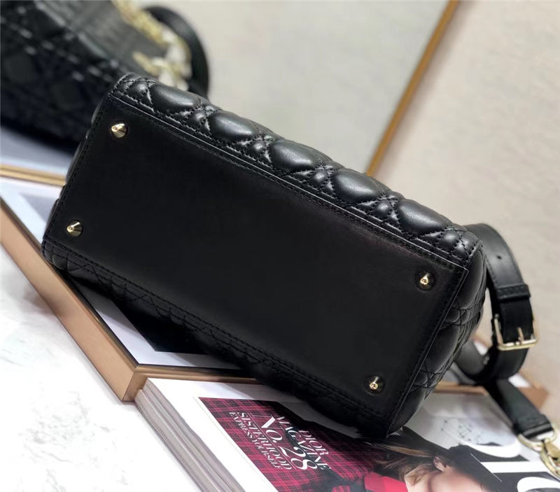 MEDIUM LADY Dior BAG Cannage Lambskin Black High 