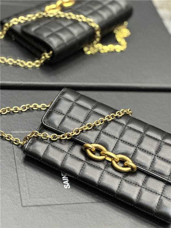 LE MAILLON CHAIN WALLET IN QUILTED LAMBSKIN High