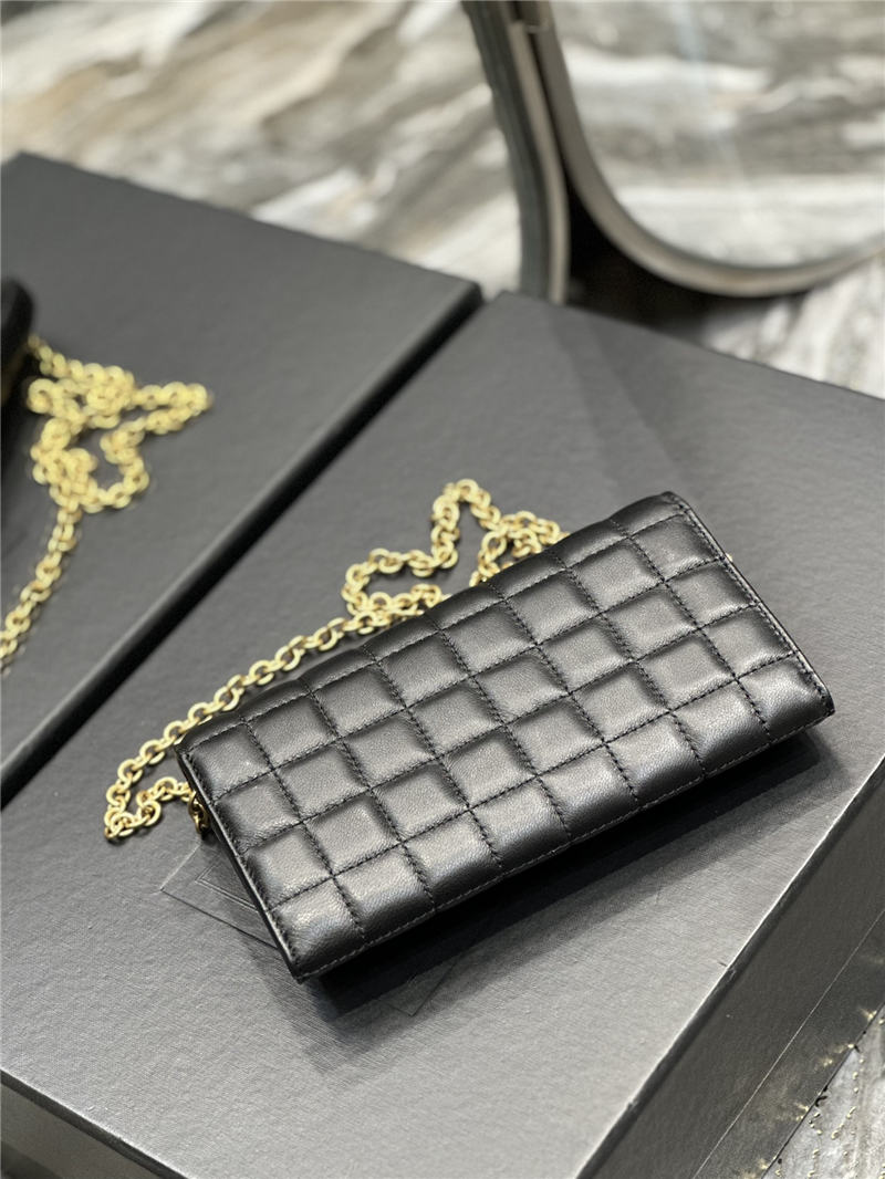 LE MAILLON CHAIN WALLET IN QUILTED LAMBSKIN High