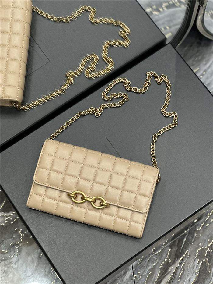 LE MAILLON CHAIN WALLET IN QUILTED LAMBSKIN High