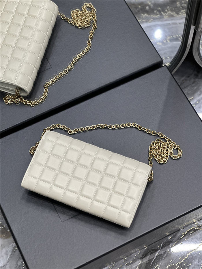 LE MAILLON CHAIN WALLET IN QUILTED LAMBSKIN High