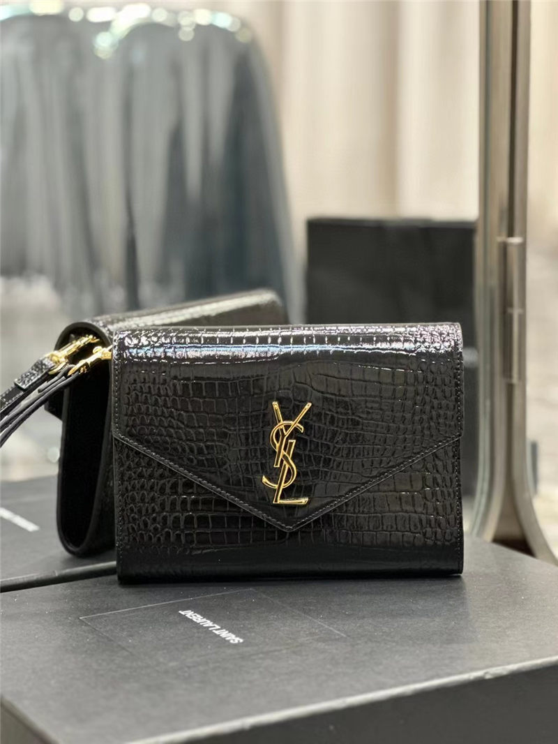 CASSANDRE SAINT LAURENT FLAP POUCH IN CROCODILE LEATHER BLACK High