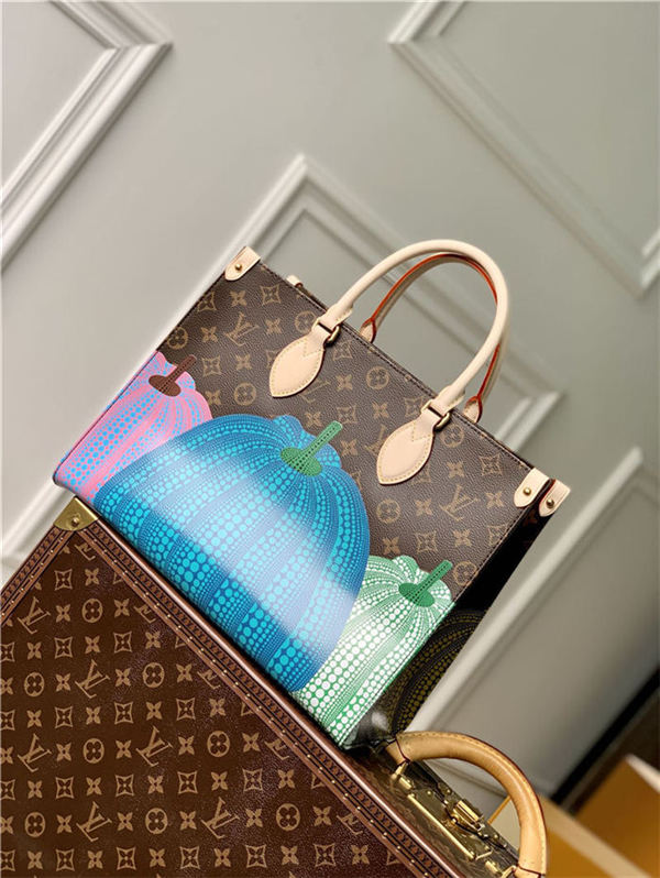 Louis Vuitton ONTHEGO MM LV x YK Monogram M46389 High