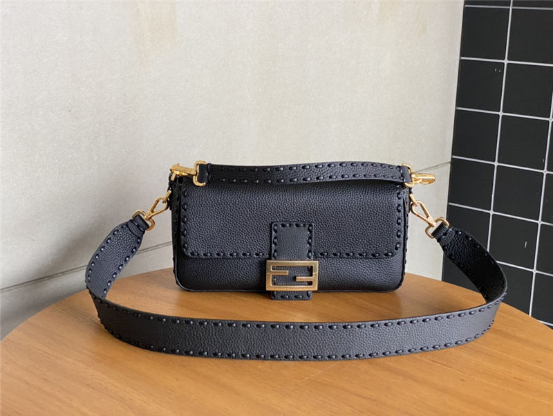 BAGUETTE Selleria bag with oversized topstitching Black High