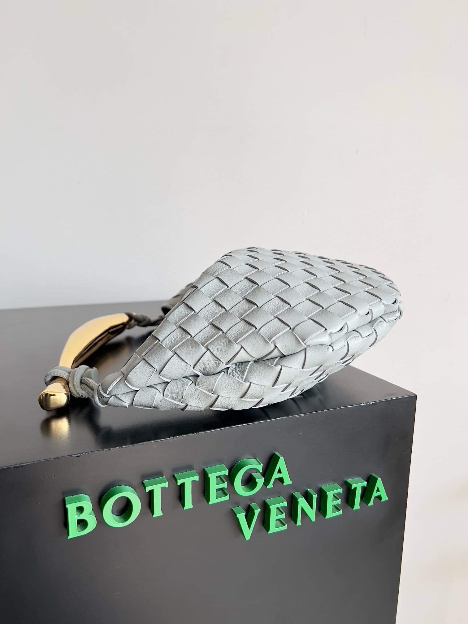 BV Sardine Small Intrecciato Agate Grey TOP