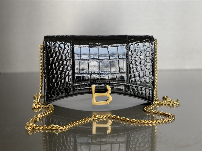 WOMEN'S HOURGLASS WALLET ON CHAIN IN Shiny Crocodile Embossed Black-Gold High