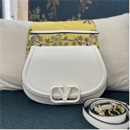 Valentino GARAVANI VSLING SHOULDER BAG IN GRAINY CALFSKIN IVORY High