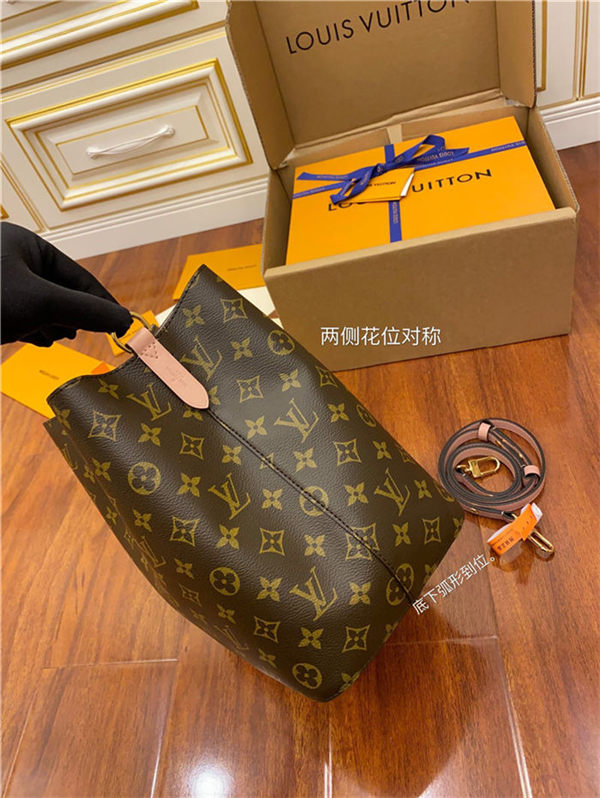 Louis Vuitton NéoNoé MM Bag Monogram Canvas M44022 Top