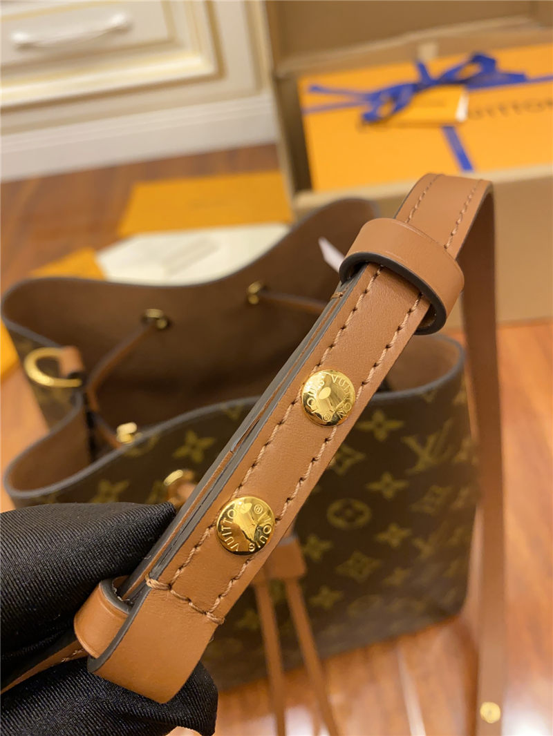 Louis Vuitton NéoNoé MM Bag Monogram Canvas M44887 Top