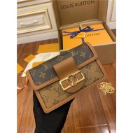 Louis Vuitton Dauphine Chain Wallet Monogram M68746 Top