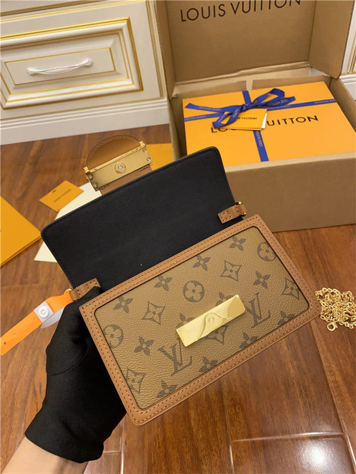 Louis Vuitton Dauphine Chain Wallet Monogram M68746 Top