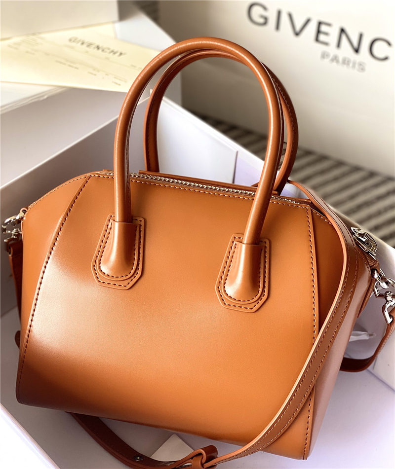 Givenchy MINI ANTIGONA BAGE IN SMOOTH BOX LEATHER Top