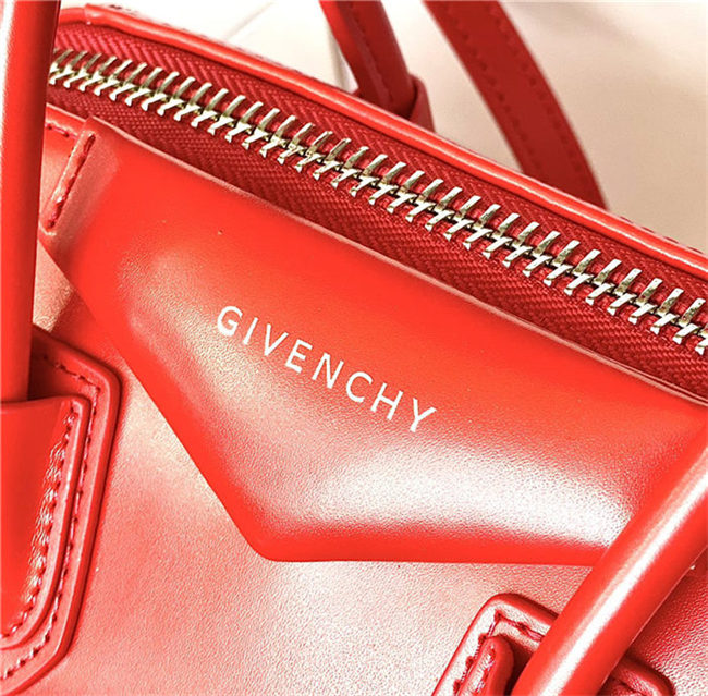 Givenchy MINI ANTIGONA BAGE IN SMOOTH BOX LEATHER Top