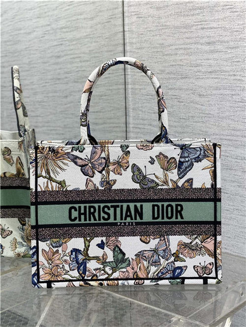 MEDIUM Dior BOOK TOTE Toile de Jouy Mexico Embroidery Green High