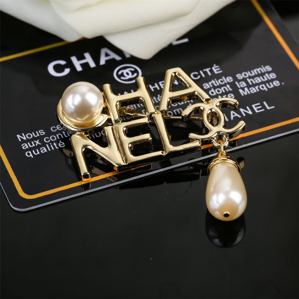 Chanel BROOCH 13582