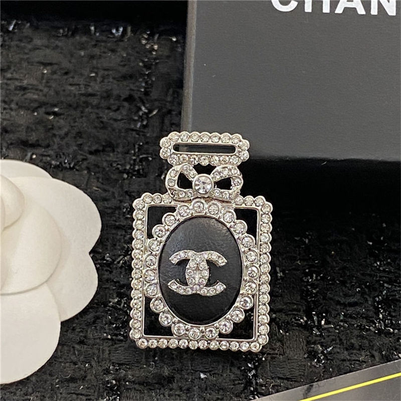 Chanel BROOCH 13589