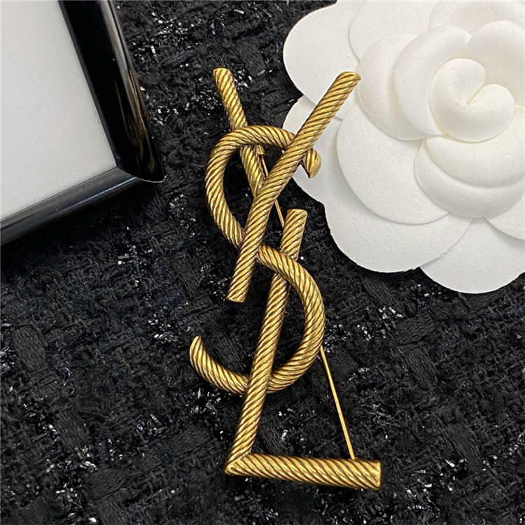 YSL BROOCH 13595