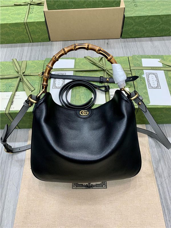 Gucci Diana Medium shoulder bag Leather 746251 Black High