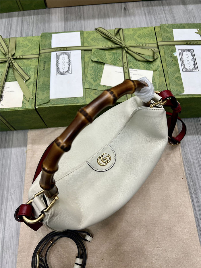 Gucci Diana Medium shoulder bag Leather 746251 White High