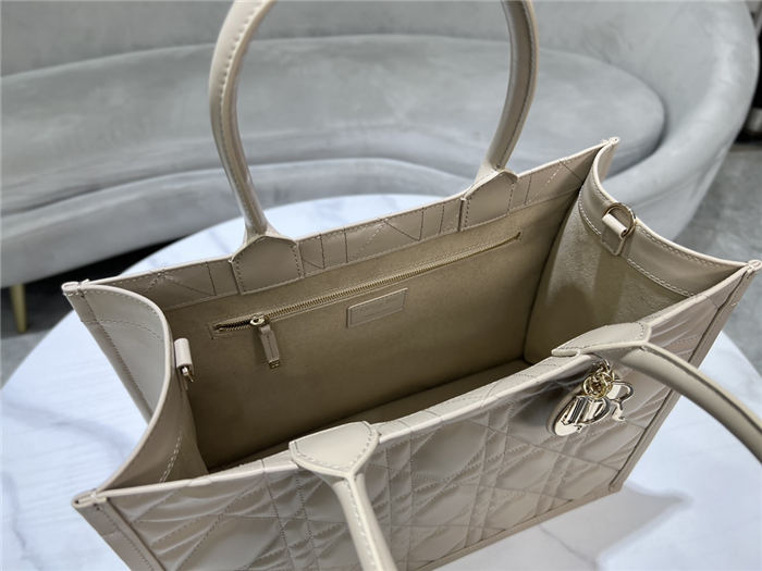 MEDIUM Dior BOOK TOTE Macrocannage Calfskin Beige High