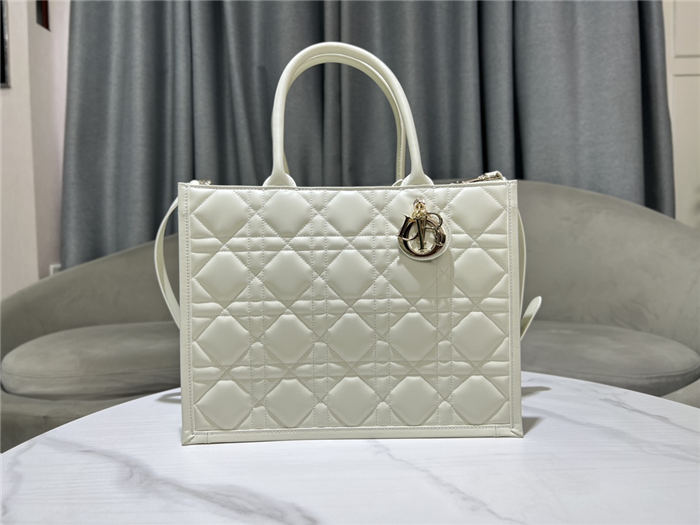 MEDIUM Dior BOOK TOTE Macrocannage Calfskin White High