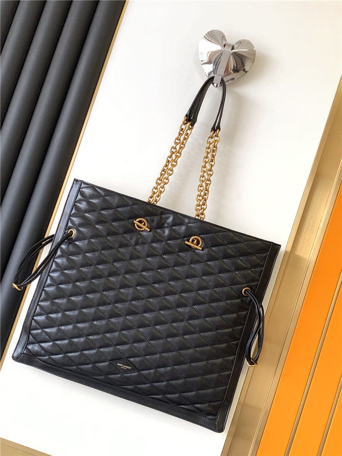 LE POCHON SHOPPING BAG IN QUILTED LAMBSKIN High