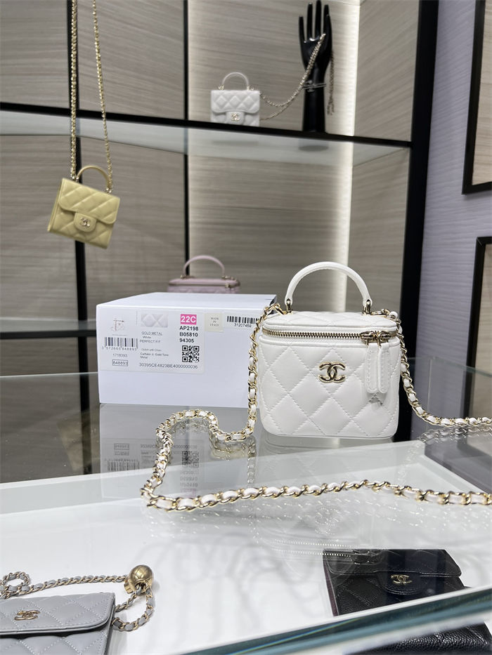 Chanel SMALL VANITY WITH CHAIN AP2198 Lambskin & Gold-Tone Metal White High