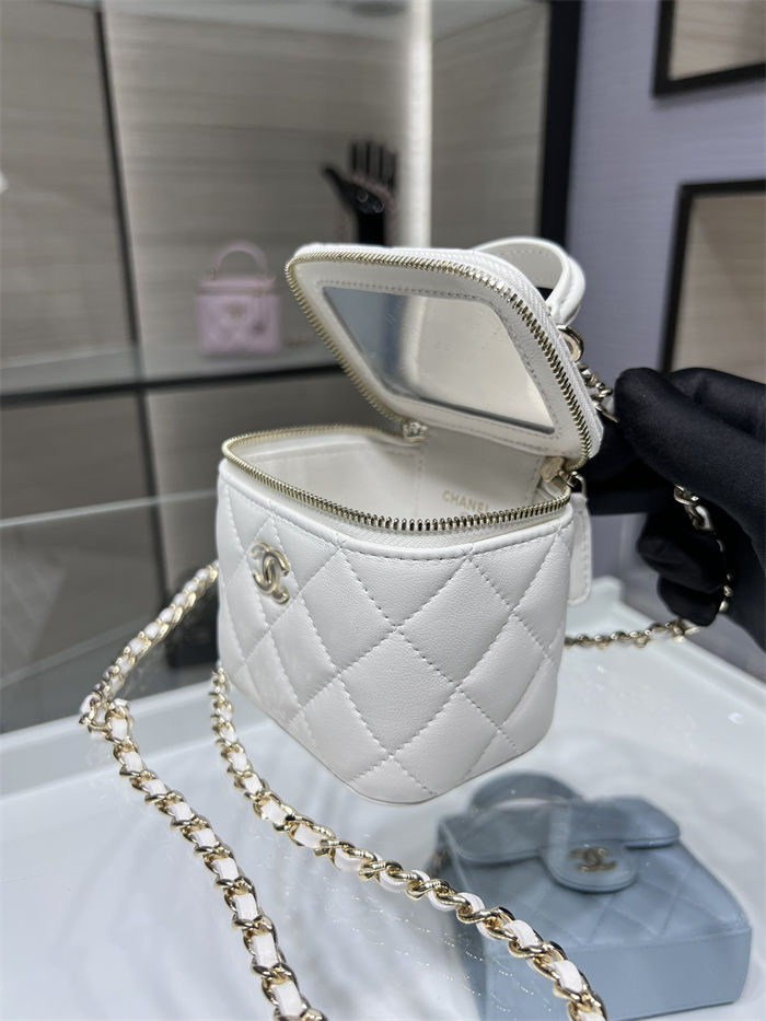 Chanel SMALL VANITY WITH CHAIN AP2198 Lambskin & Gold-Tone Metal White High