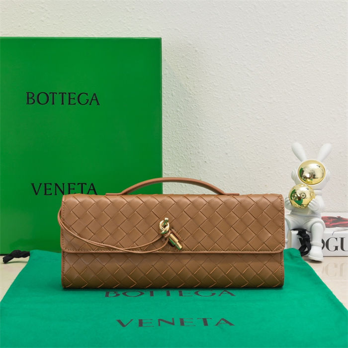 BV Long Clutch Andiamo With Handle Cognac High