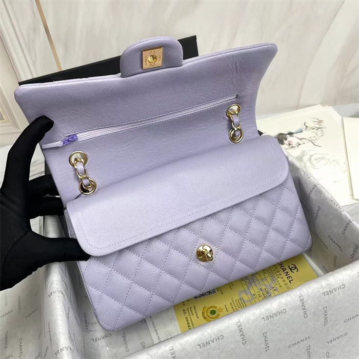 Medium CLASSIC HANDBAG Grained Calfskin Lilac Gold Metal A