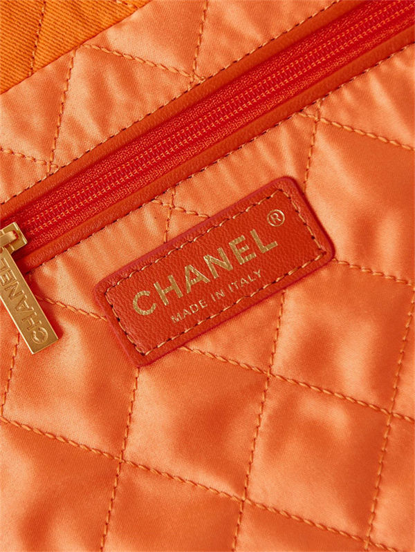 Chanel 22 SMALL HANDBAG Canvas & Gold-Tone Metal AS3260 Orange High