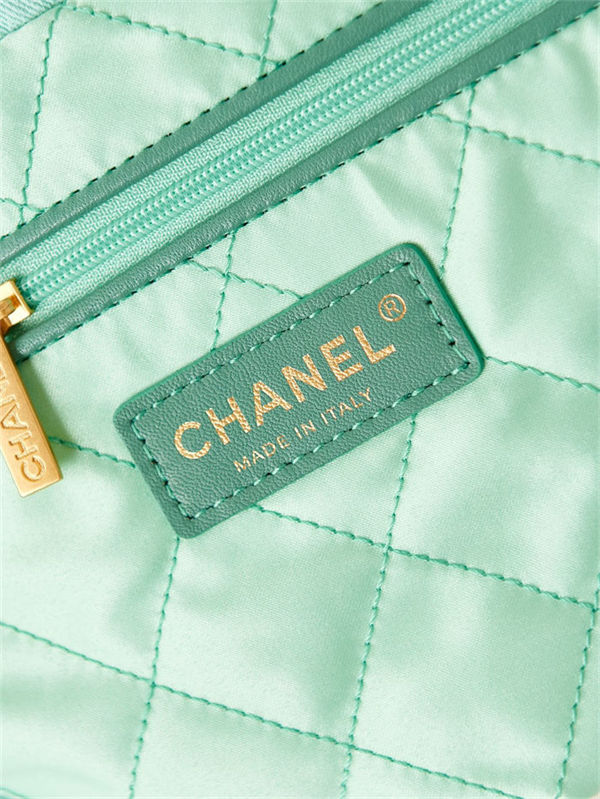 Chanel 22 SMALL HANDBAG Canvas & Gold-Tone Metal AS3260 Green High