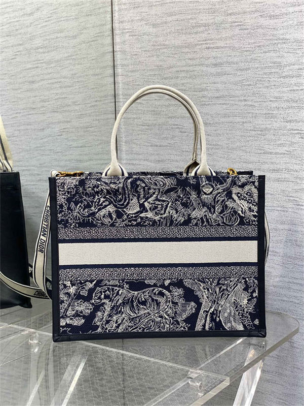 MEDIUM Dior BOOK TOTE Toile de Jouy Reverse Embroidery Blue High