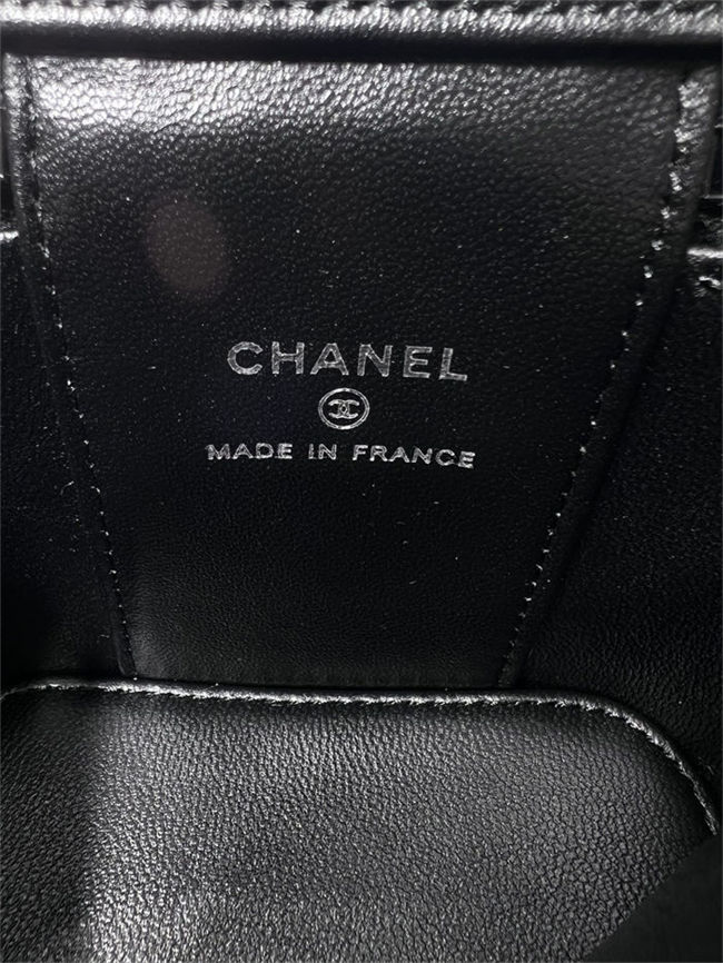 Chanel SMALL VANITY WITH CHAIN AP2198 Lambskin & Black-Tone Metal Black High