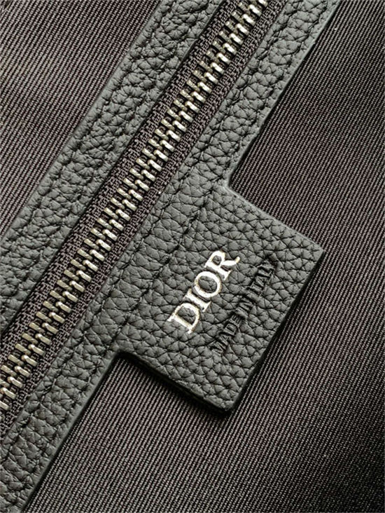 Dior Weekender 40 Dior Gravity Leather and Grained Calfskin High