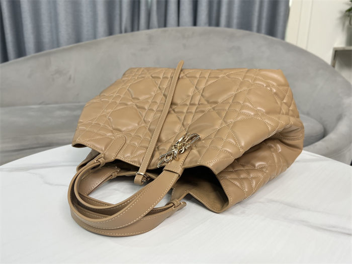 DIOR TOUJOURS BAG LARGE Macrocannage Calfskin Tan High