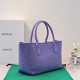 BV Cabat Medium Tote Intreccio leather High