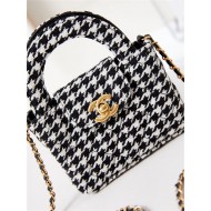 Chanel CLUTCH WITH CHAIN AP3435 Tweed & Gold-Tone Metal High