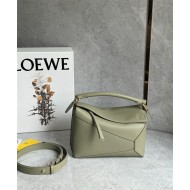 Small Puzzle bag in classic calfskin Eucalyptus Green High