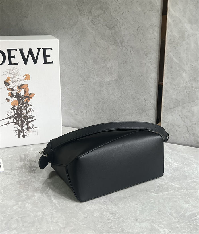 Small Puzzle bag in classic calfskin Black High