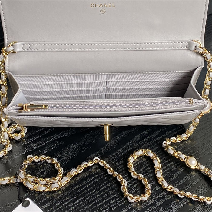 Chanel WALLET ON CHAIN AP4282 Shiny Lambskin, Imitation Pearls & Gold-Tone Metal Grey High